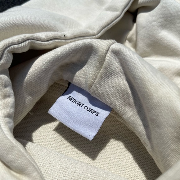 Resort corps Cream Beige Graphic Pullover Hoodie - Picture 15 of 16
